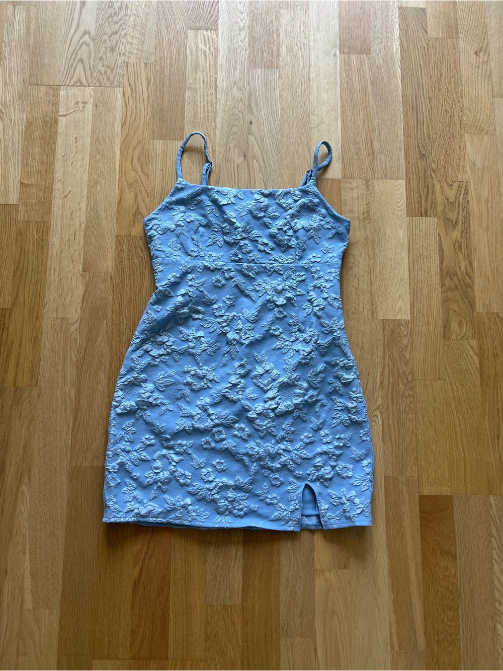 Blue Floral Dress - Size Large *New Condition*